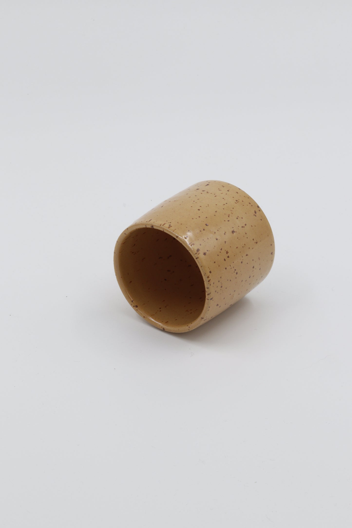 Koffiekopje oker spikkel #18