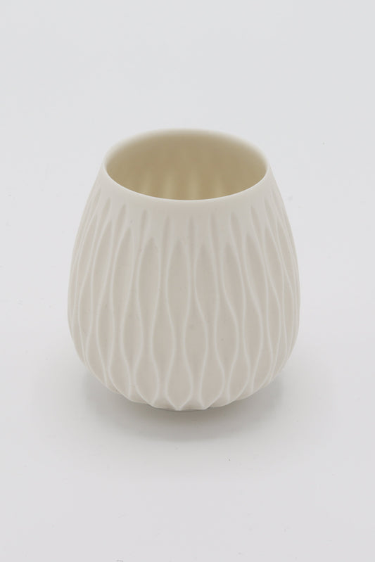 Handgedraaide porseleinen waxinelichthouder - gekerfd #41